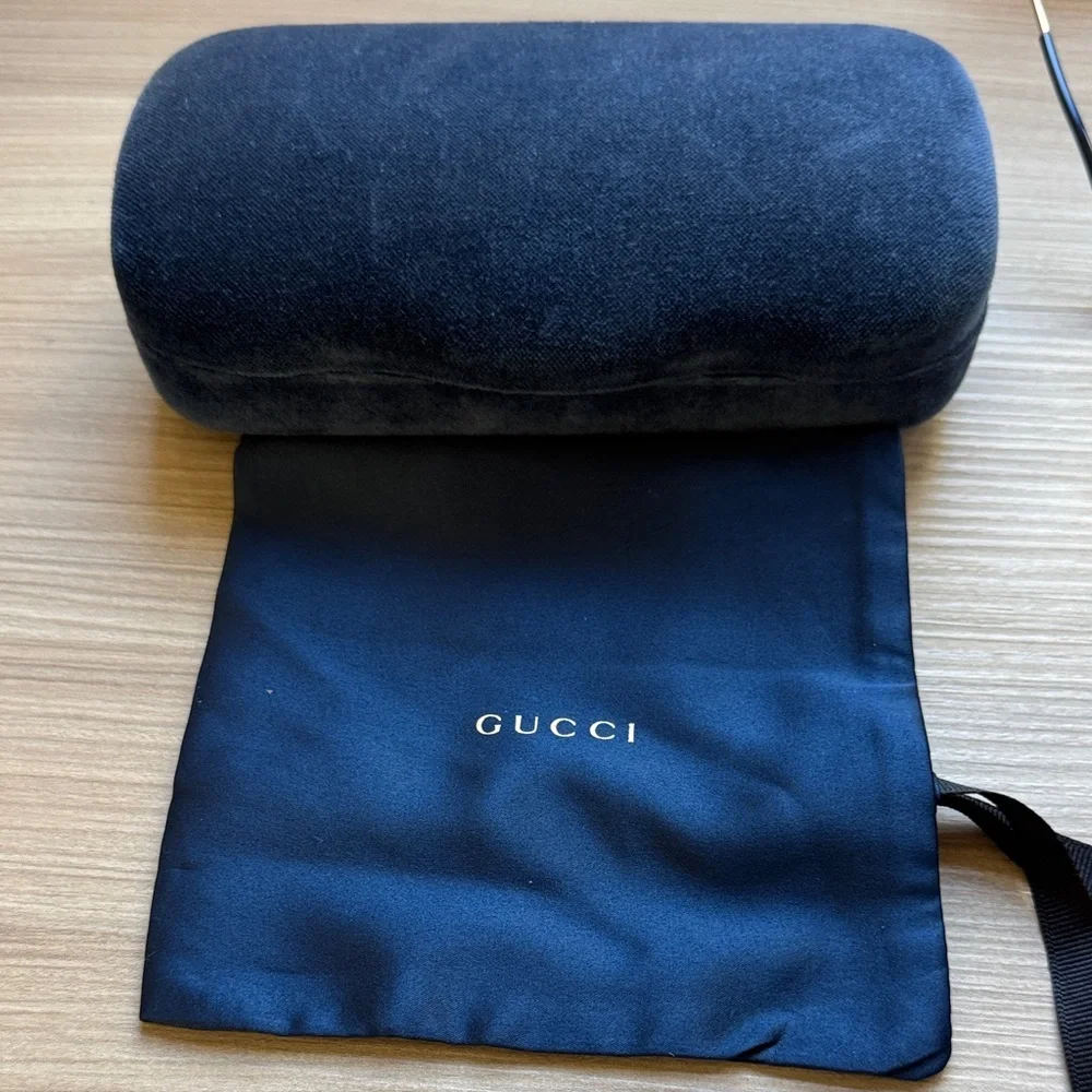 Gucci Oversized Square Gold Metal Sunglasses Excellent condition - Picture 8 of 8